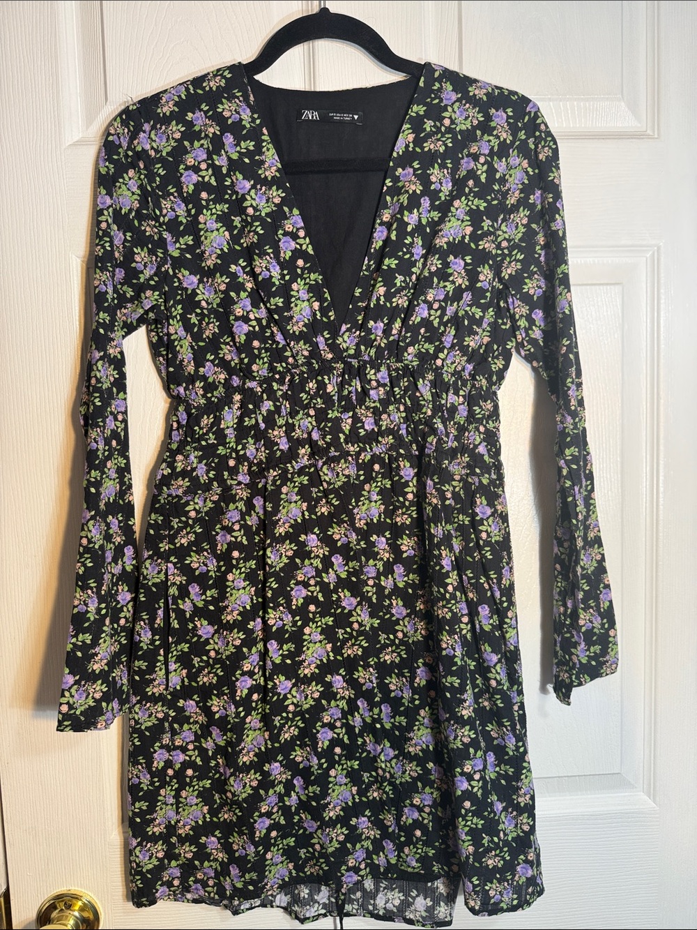 Zara Black Floral Long Sleeve V-Neck Dress